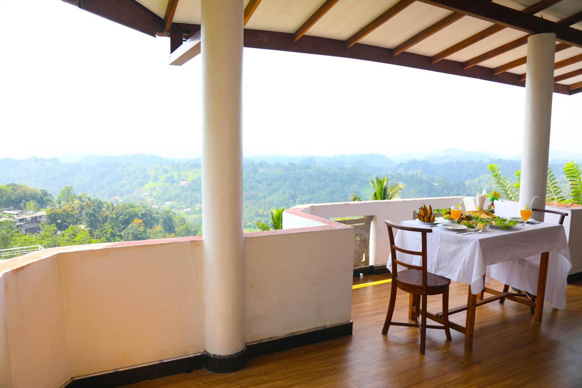 Mountain Bliss Villa Peradeniya Exterior photo