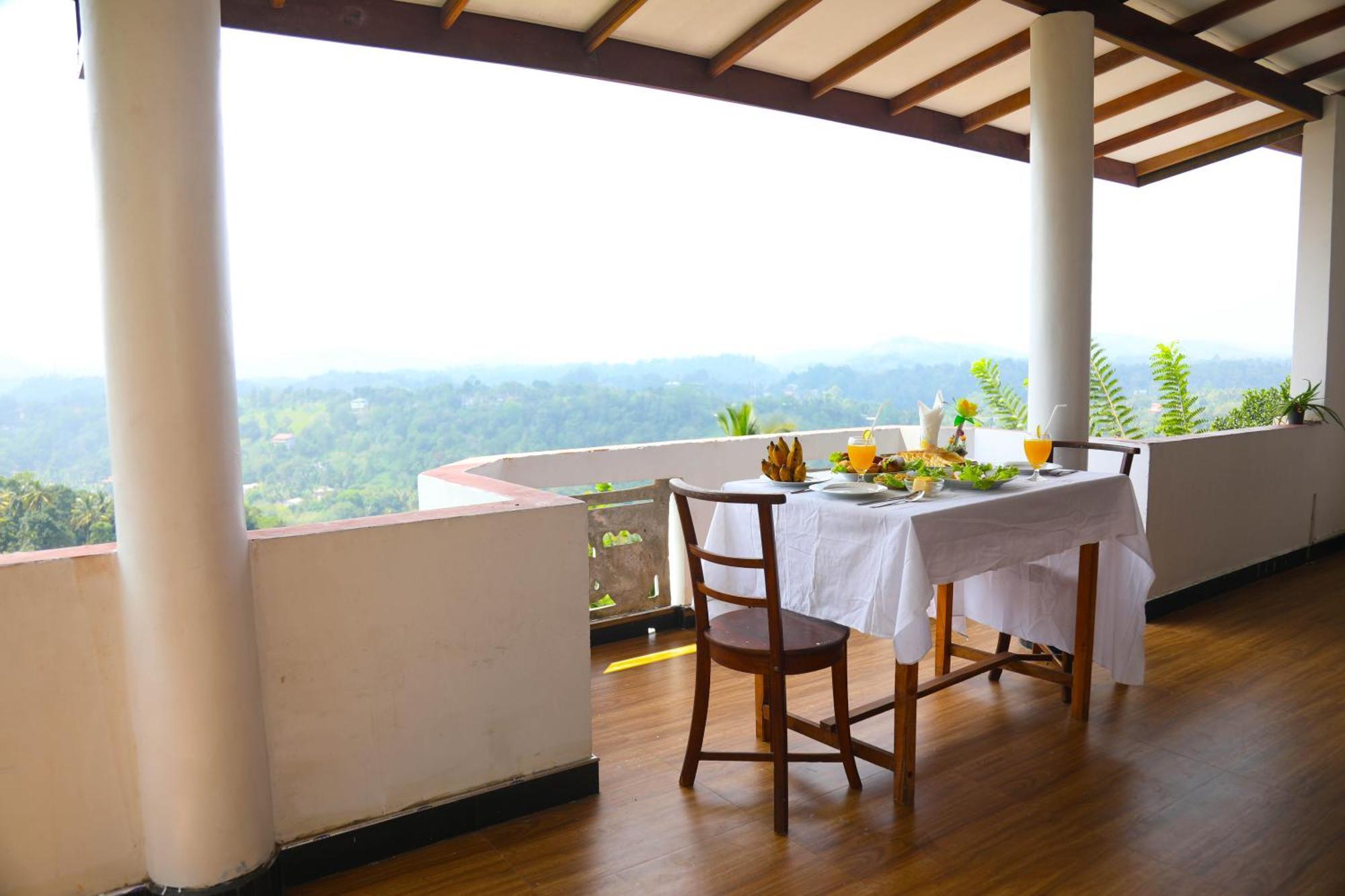 Mountain Bliss Villa Peradeniya Exterior photo
