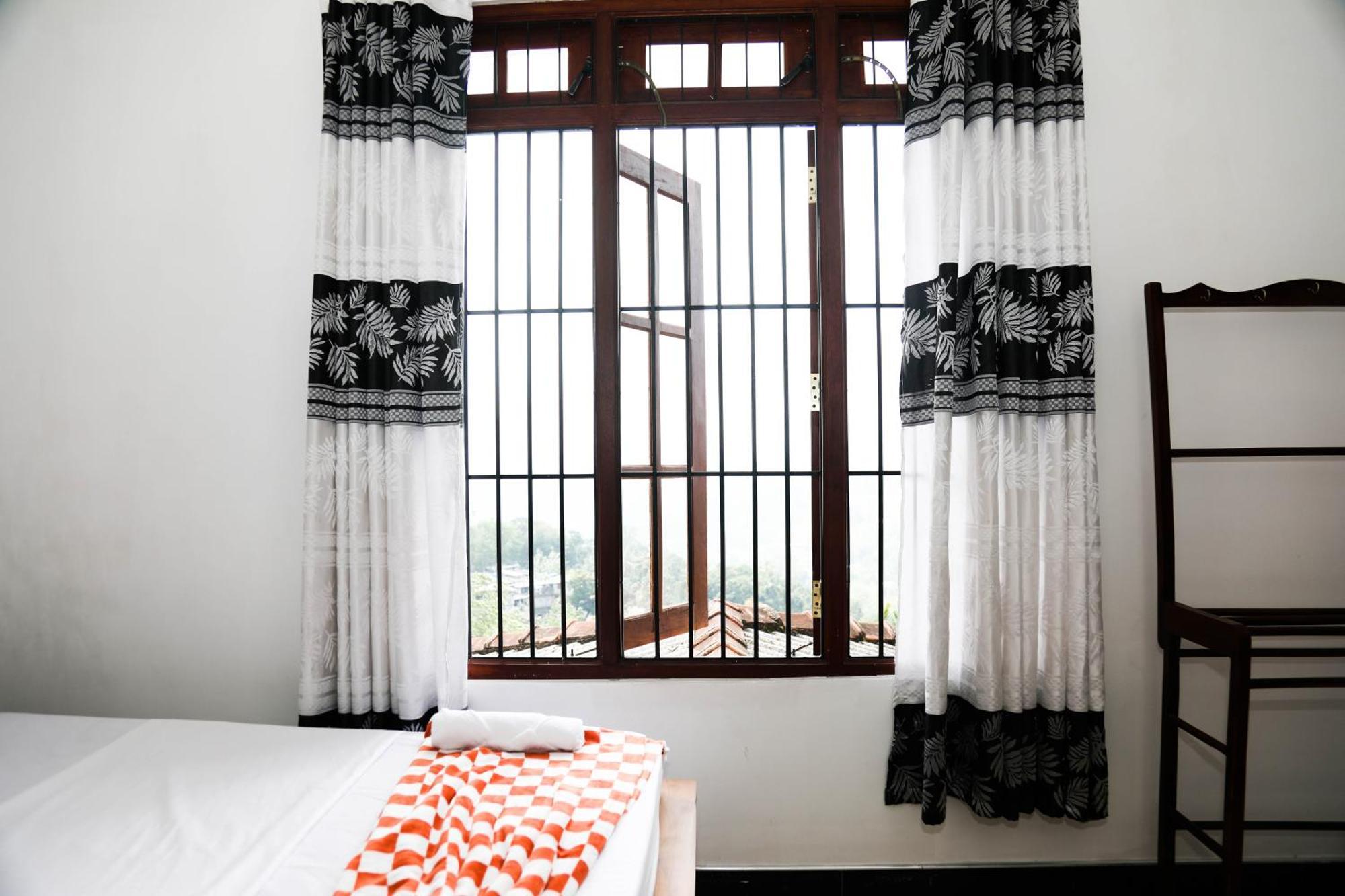 Mountain Bliss Villa Peradeniya Exterior photo